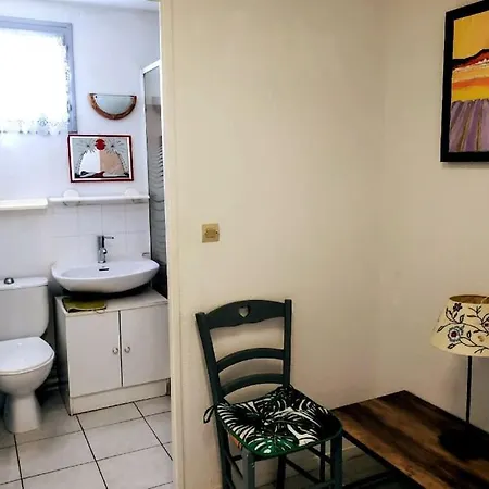 Apartment Le Dali, A 5 Min Parking *